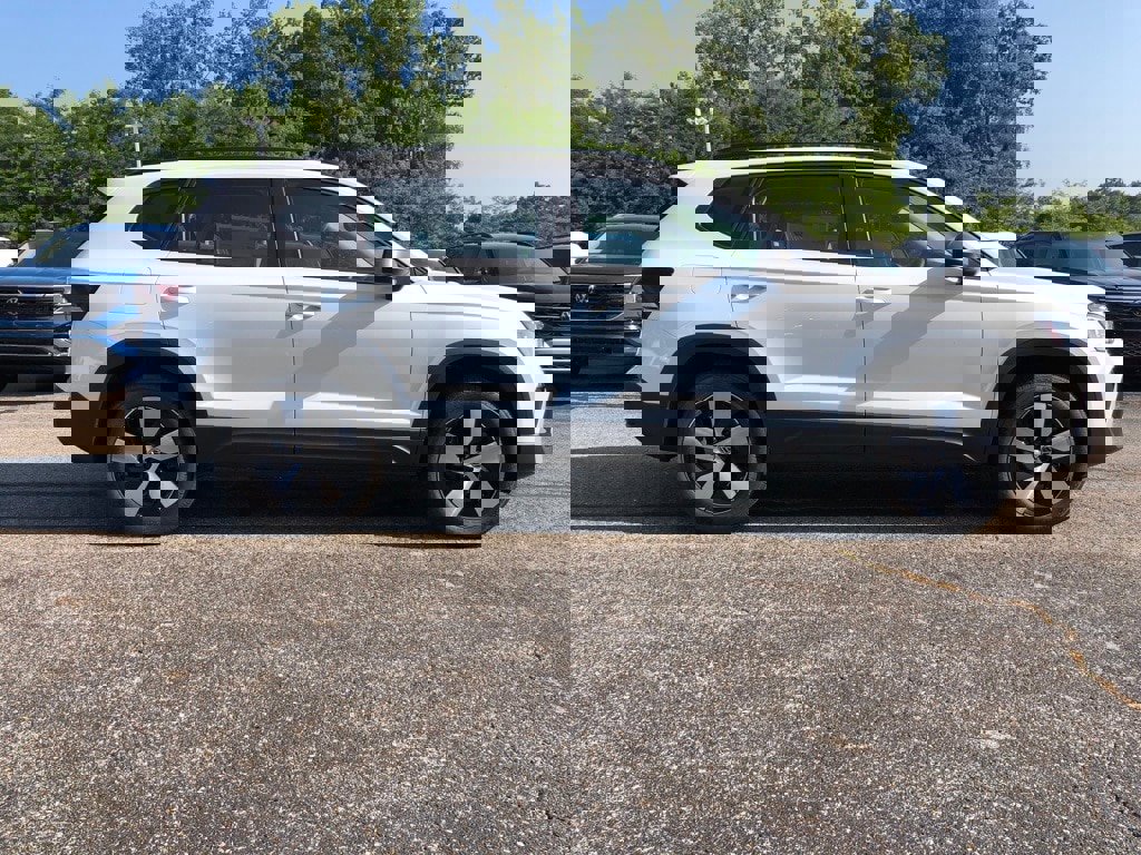 New 2025 Volkswagen Taos S image 8
