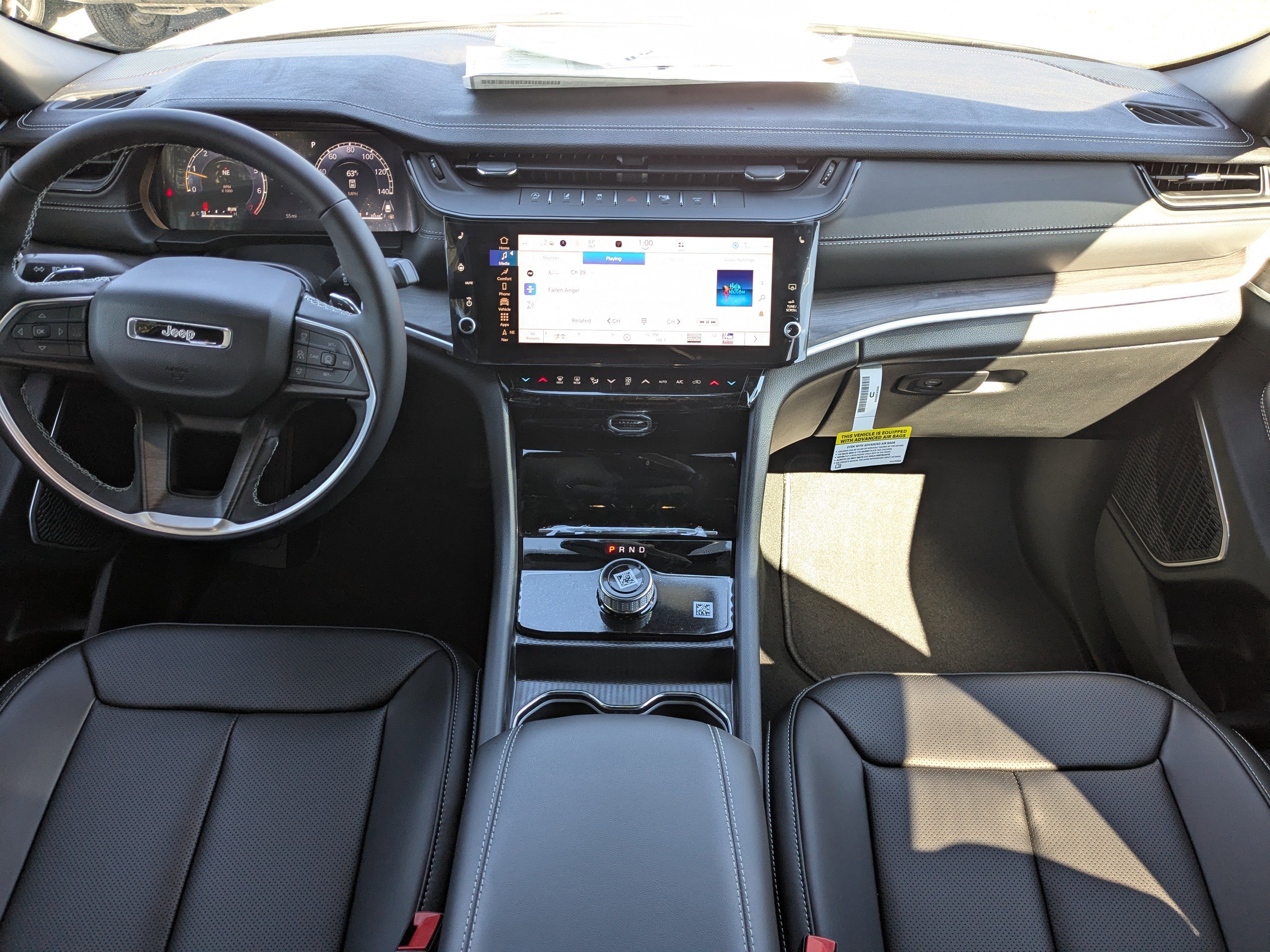 New 2026 Jeep Grand Cherokee Limited w/ Luxury Tech Group II image 14
