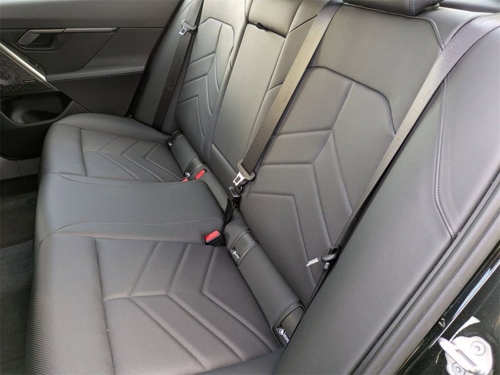 Used 2024 BMW i5 M60 w/ Premium Package image 32