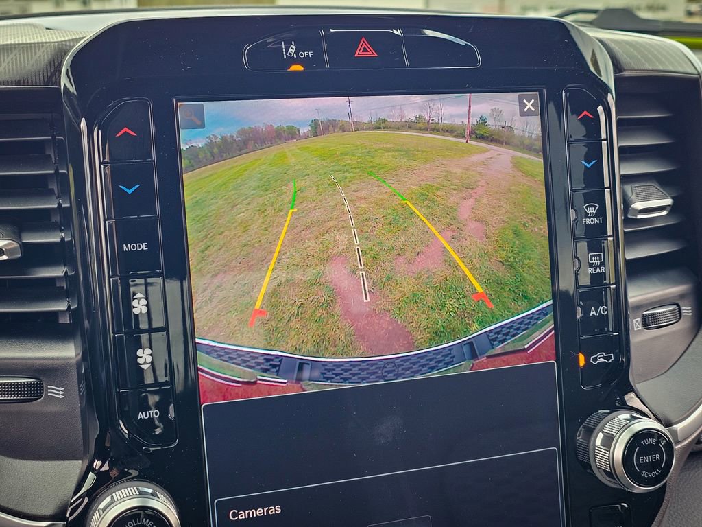 New 2026 RAM 1500 4x4 Crew Cab image 29