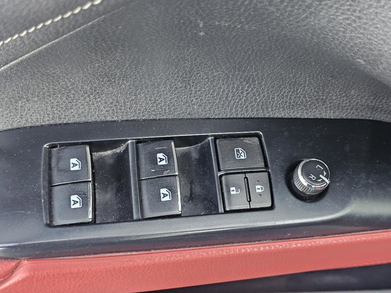Used 2018 Toyota Camry XSE w/ Driver Assist Package FWD image 17