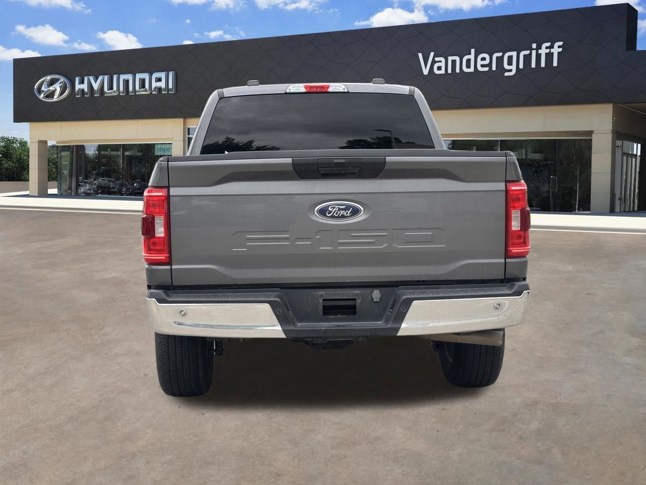 Used 2023 Ford F150 XLT image 9