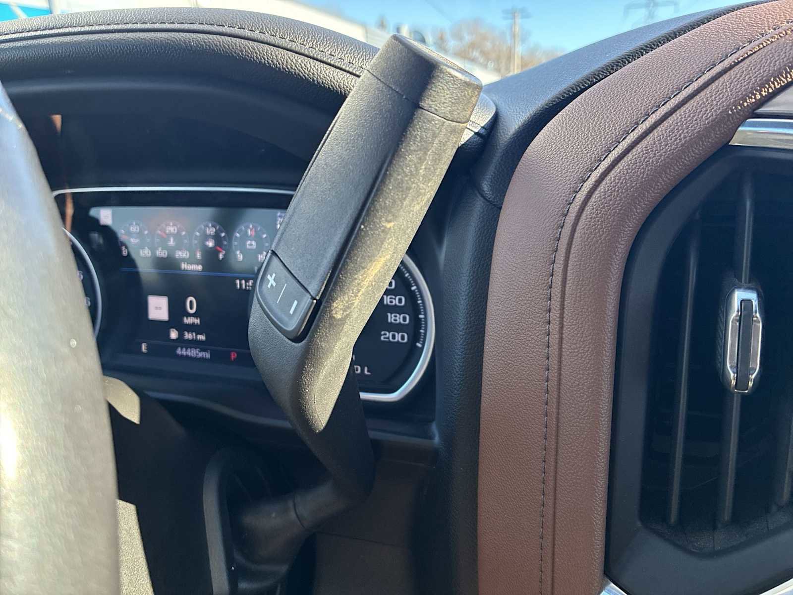 Used 2022 Chevrolet Silverado 1500 High Country image 16