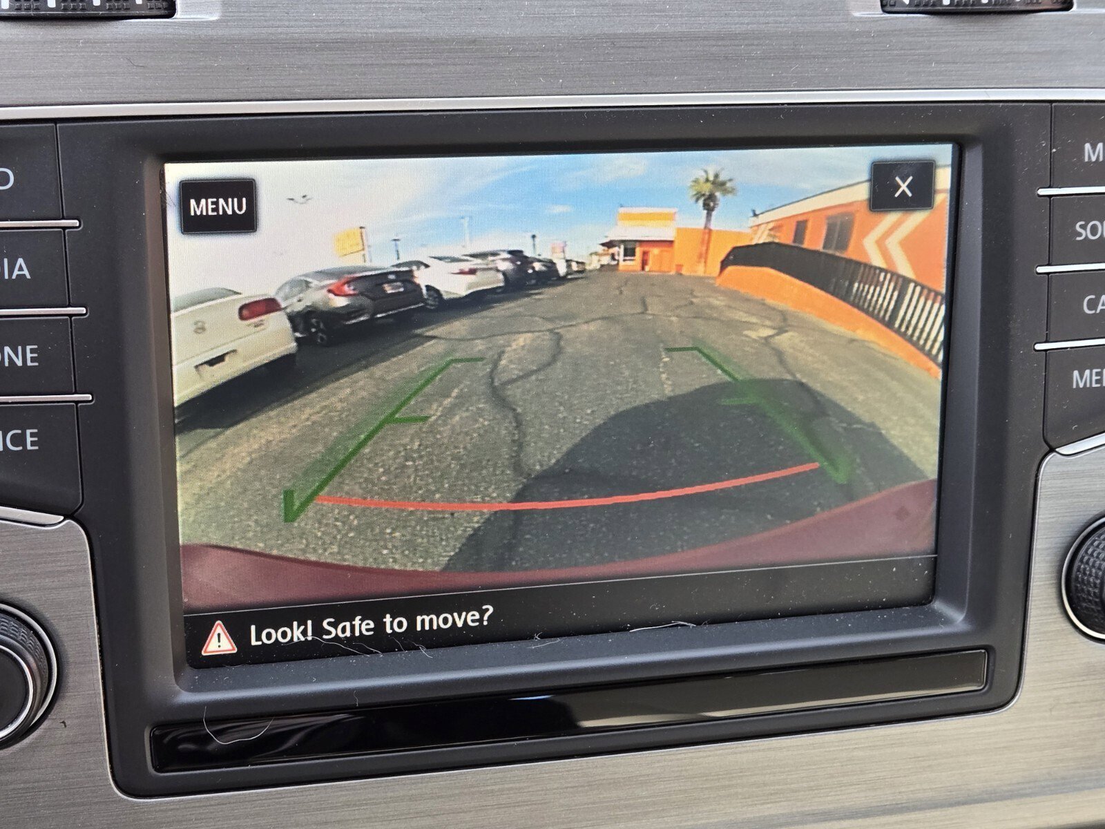 Used 2017 Volkswagen Golf SE FWD image 21