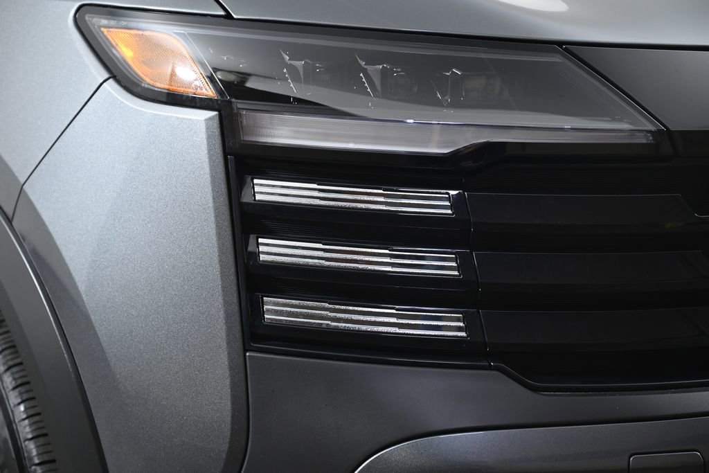 Used 2025 Nissan Kicks SV w/ SV Premium Package image 6