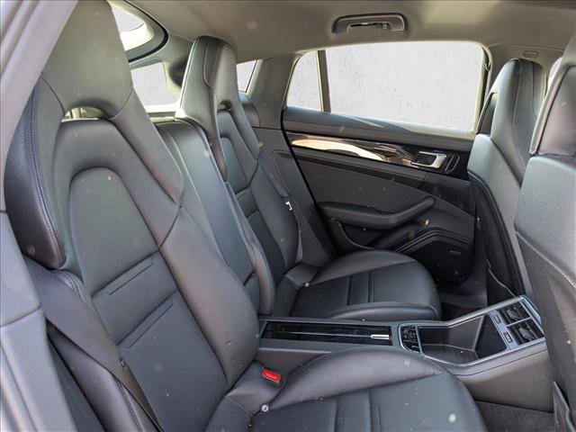 Used 2017 Porsche Panamera image 16