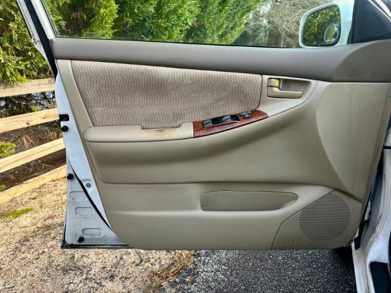 Used 2008 Toyota Corolla S image 9