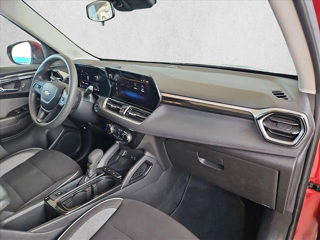 Used 2025 Chevrolet TrailBlazer LT FWD image 20
