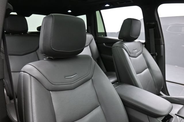Used 2025 Cadillac XT6 Premium Luxury AWD/4WD image 35
