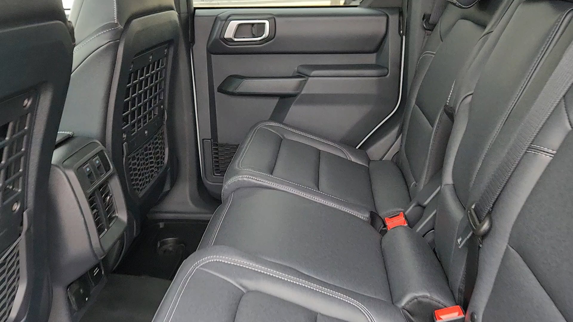 New 2026 Ford Bronco Badlands image 23