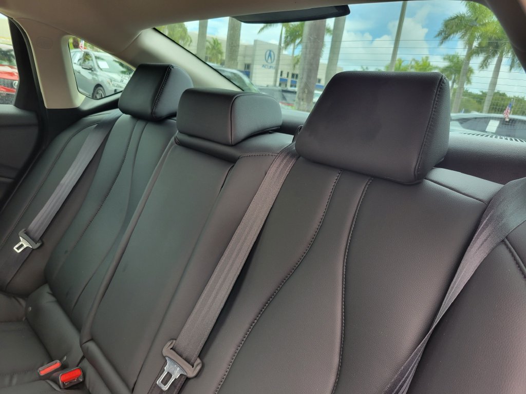 Used 2021 Acura TLX FWD image 11