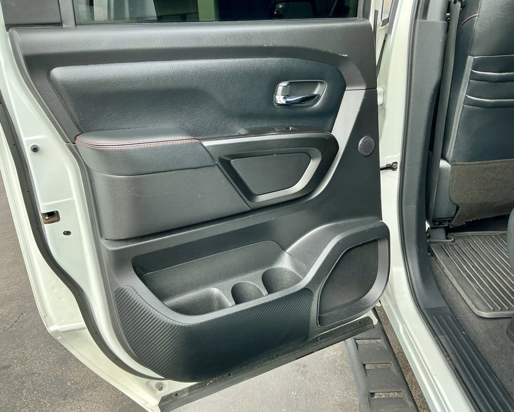 Used 2021 Nissan Titan PRO-4X w/ Pro-4x Convenience Package image 30