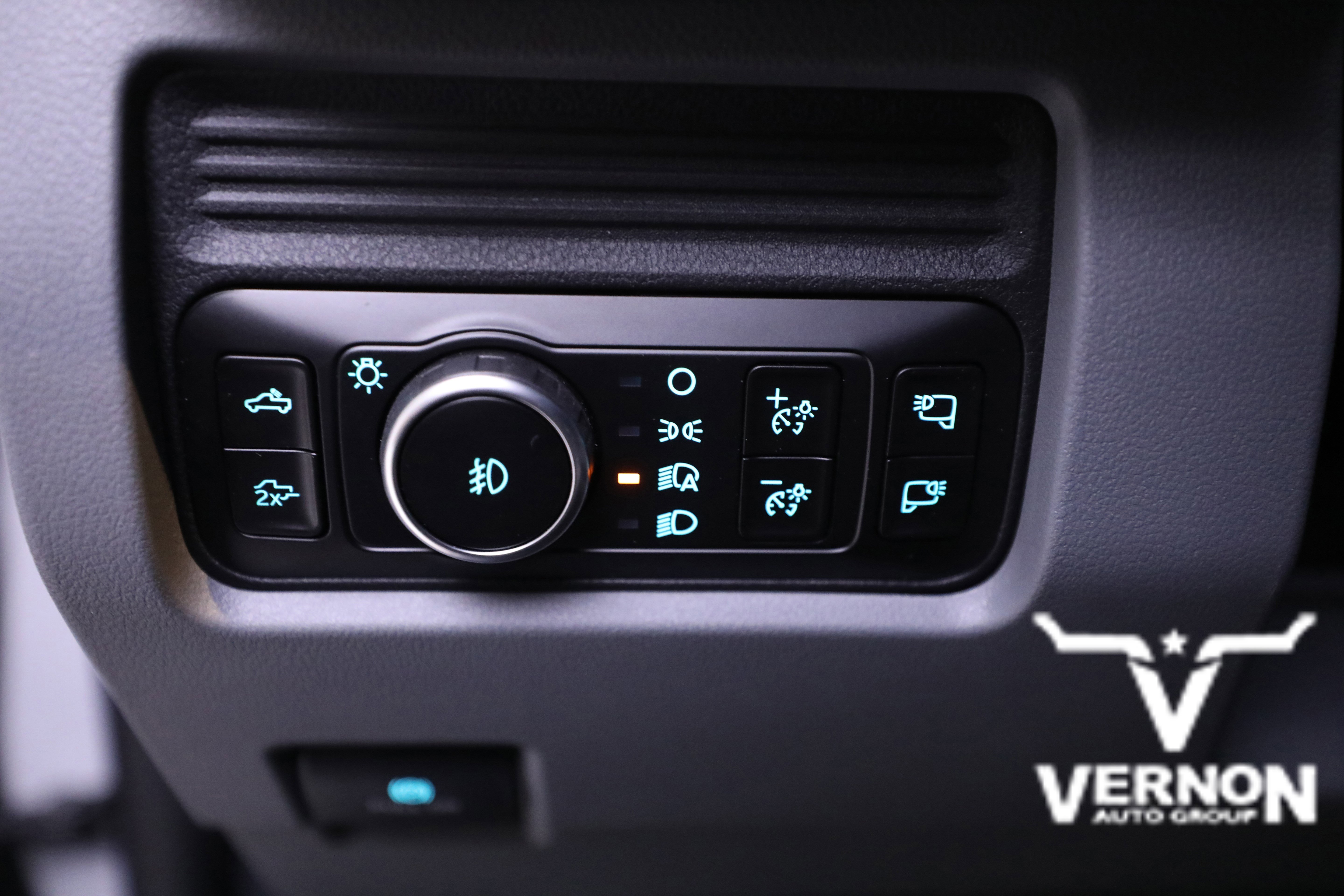 New 2026 Ford F250 XLT w/ XLT Premium Package image 16