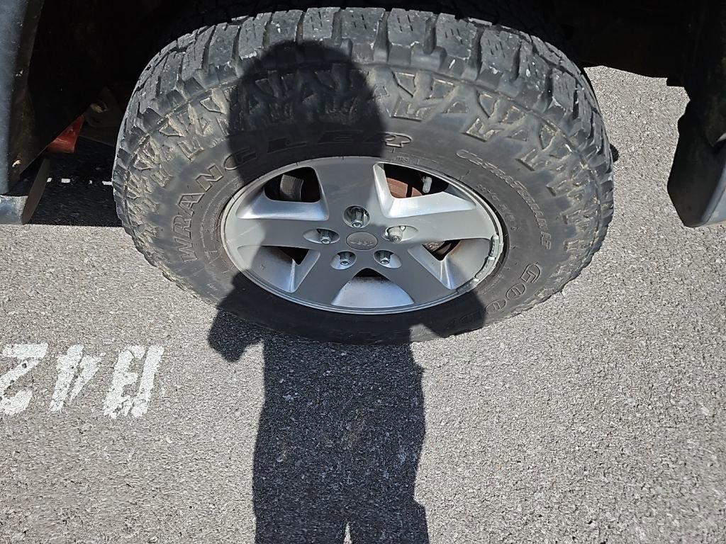 Used 2015 Jeep Wrangler Unlimited Sport w/ Quick Order Package 24S image 12