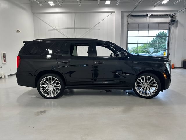 Used 2026 GMC Yukon Denali w/ Denali Reserve Package AWD/4WD image 4