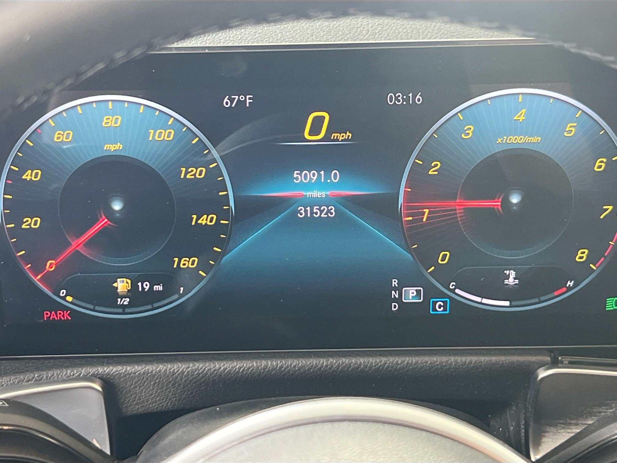 Used 2022 Mercedes-Benz GLB 250 4MATIC image 12