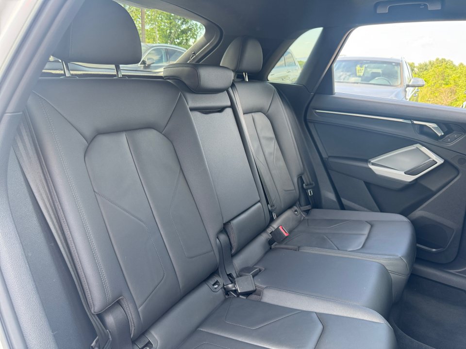 Used 2023 Audi Q3 2.0T Premium Plus AWD/4WD image 29