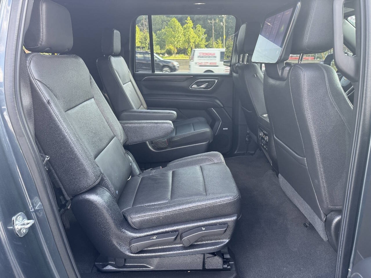 Used 2021 Chevrolet Suburban LT w/ Rear Media and Nav Package AWD/4WD image 18