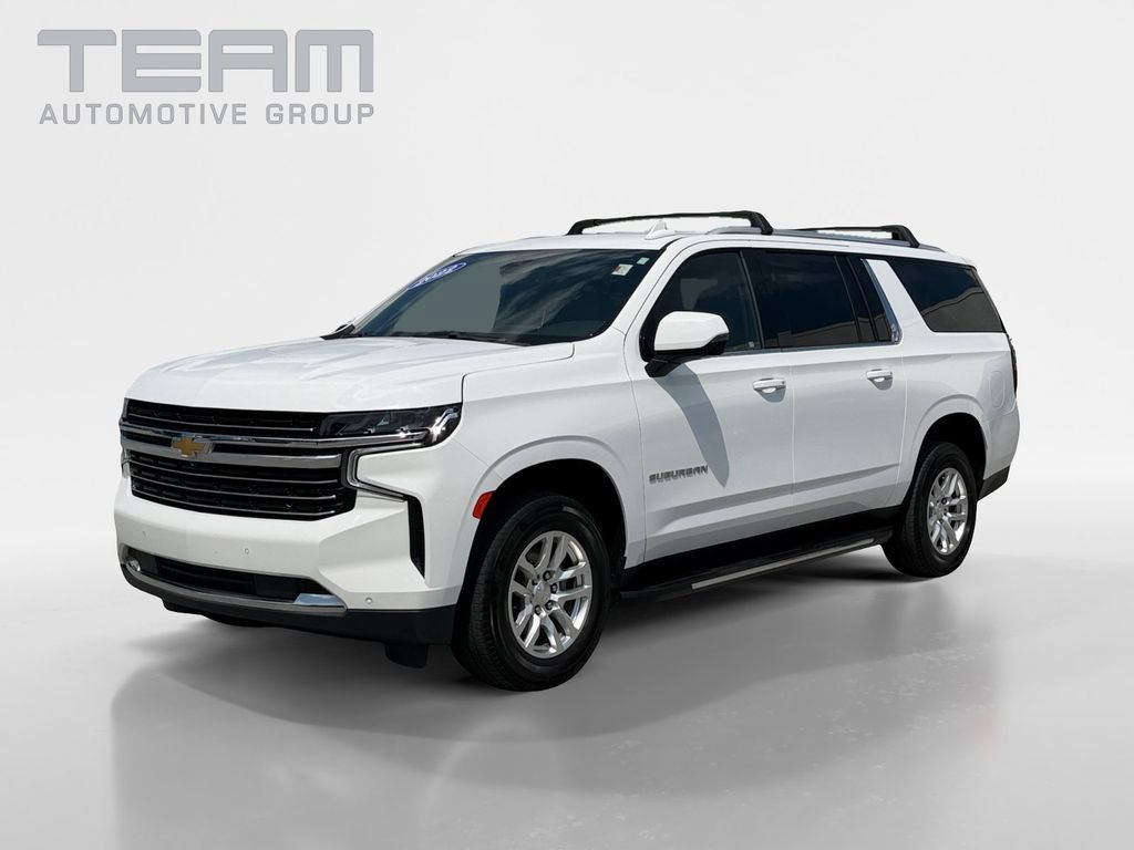 Used 2022 Chevrolet Suburban LT w/ Luxury Package AWD/4WD image 3