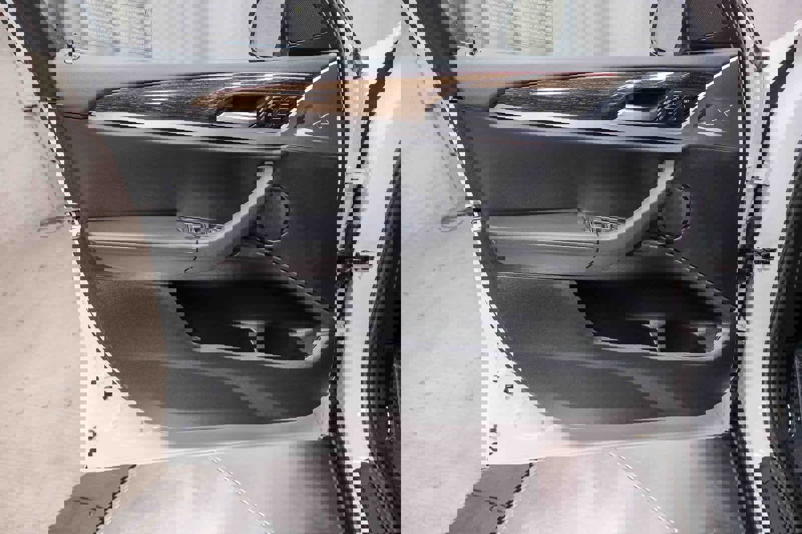 Used 2023 BMW X3 xDrive30i w/ Convenience Package w/ZPA image 19