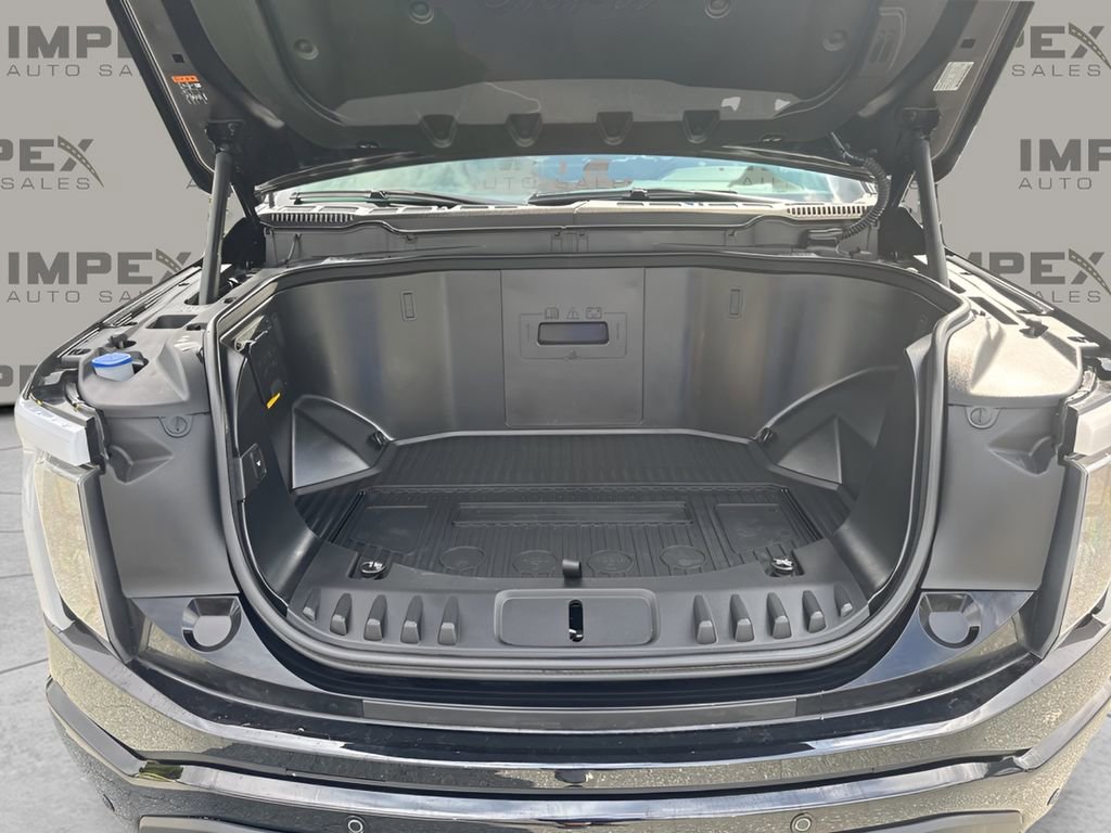 Used 2023 Ford F150 Lightning Lariat image 35