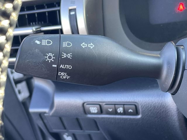 Used 2016 Lexus IS 350 w/ F Sport Package RWD image 23