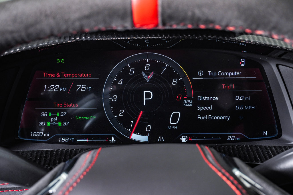 Used 2025 Chevrolet Corvette Z06 w/ Z07 Performance Package RWD image 27