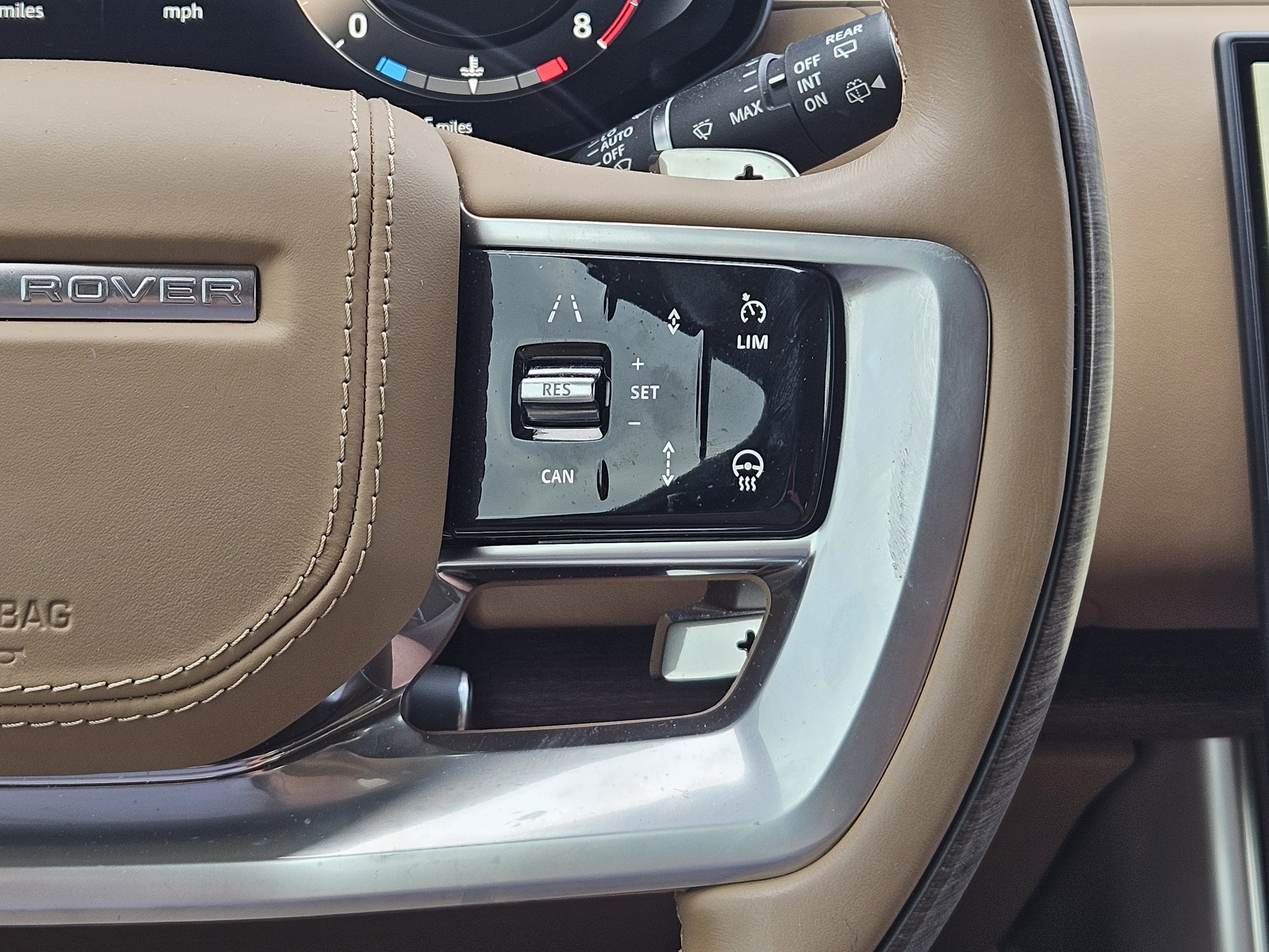 Used 2024 Land Rover Range Rover Autobiography image 29