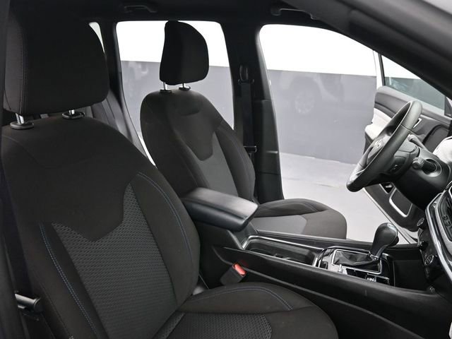 Used 2025 Jeep Compass Sport image 26