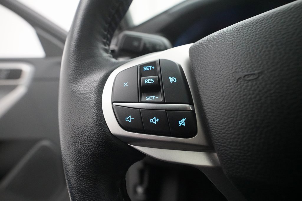 Used 2022 Ford Explorer XLT w/ Equipment Group 202A image 18