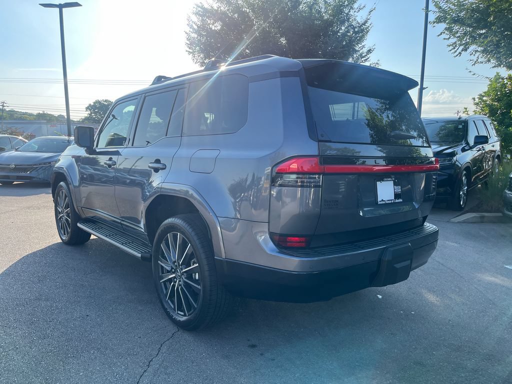 Used 2026 Lexus GX 550 w/ Accessory Package (2T) AWD/4WD image 2
