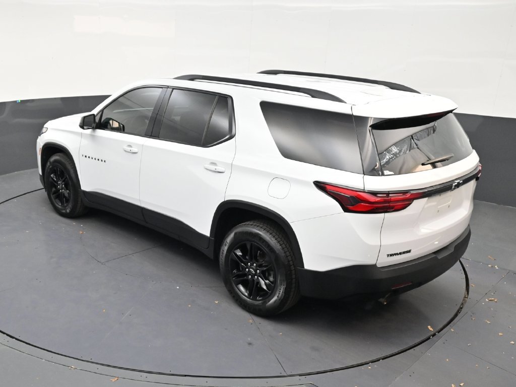 Used 2022 Chevrolet Traverse LS w/ Midnight/Sport Edition FWD image 14
