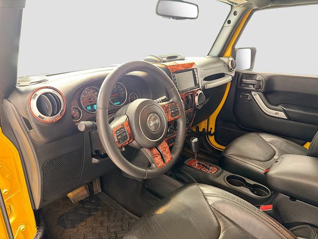 Used 2015 Jeep Wrangler Sahara w/ Dual Top Group AWD/4WD image 9