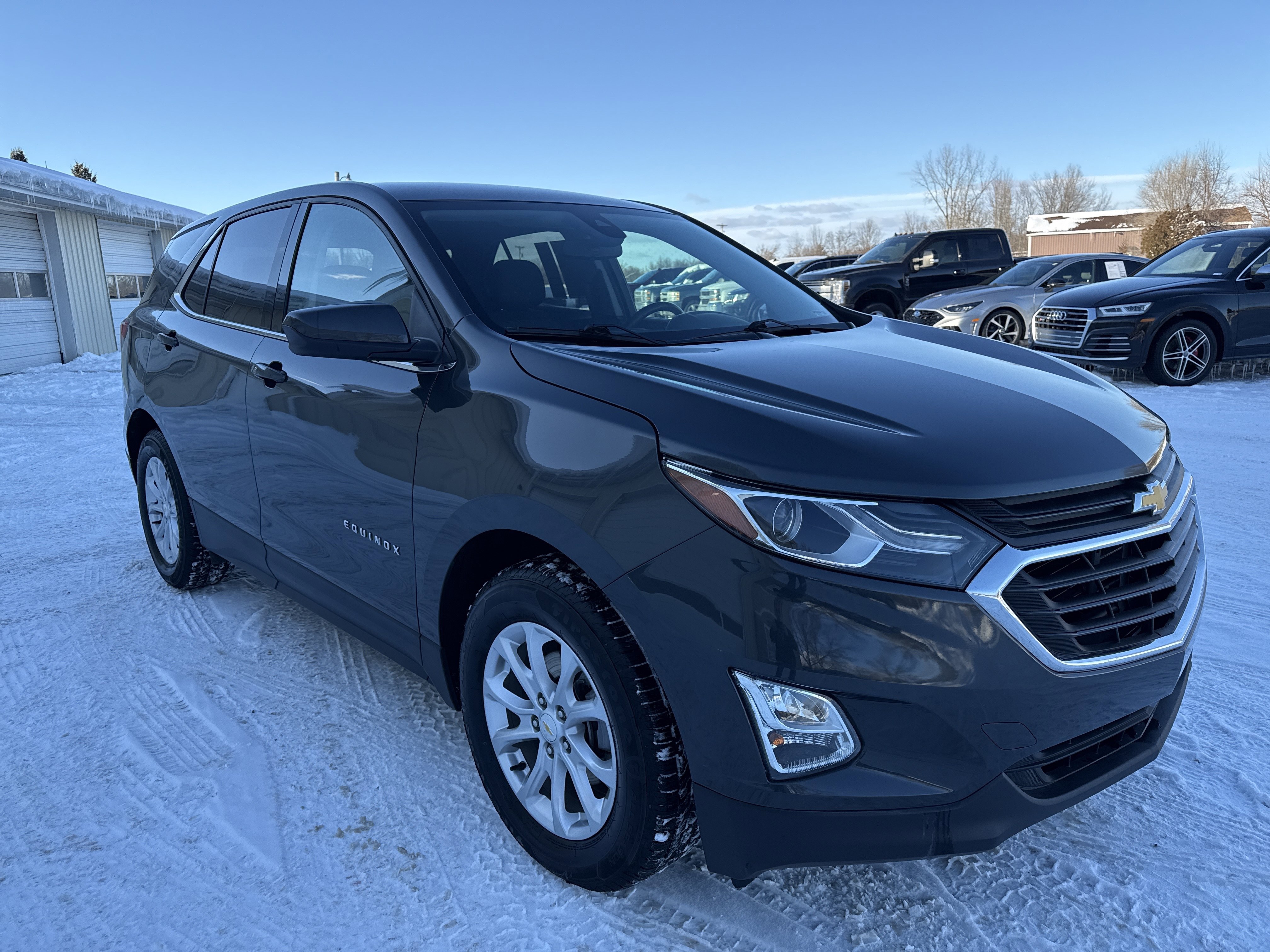 Used 2020 Chevrolet Equinox LT image 1