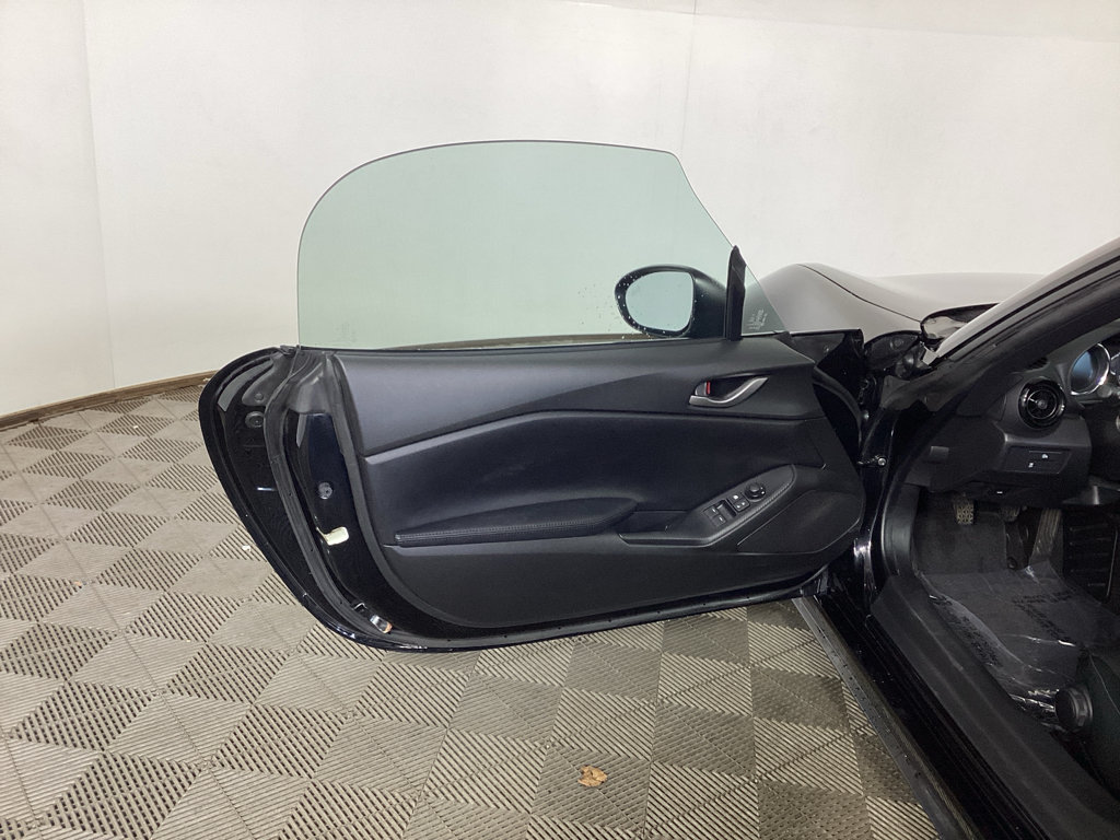 Used 2024 MAZDA MX-5 Miata Sport RWD image 10