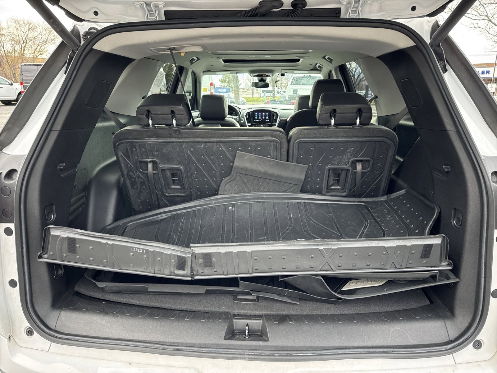 Used 2020 Chevrolet Traverse Premier image 34