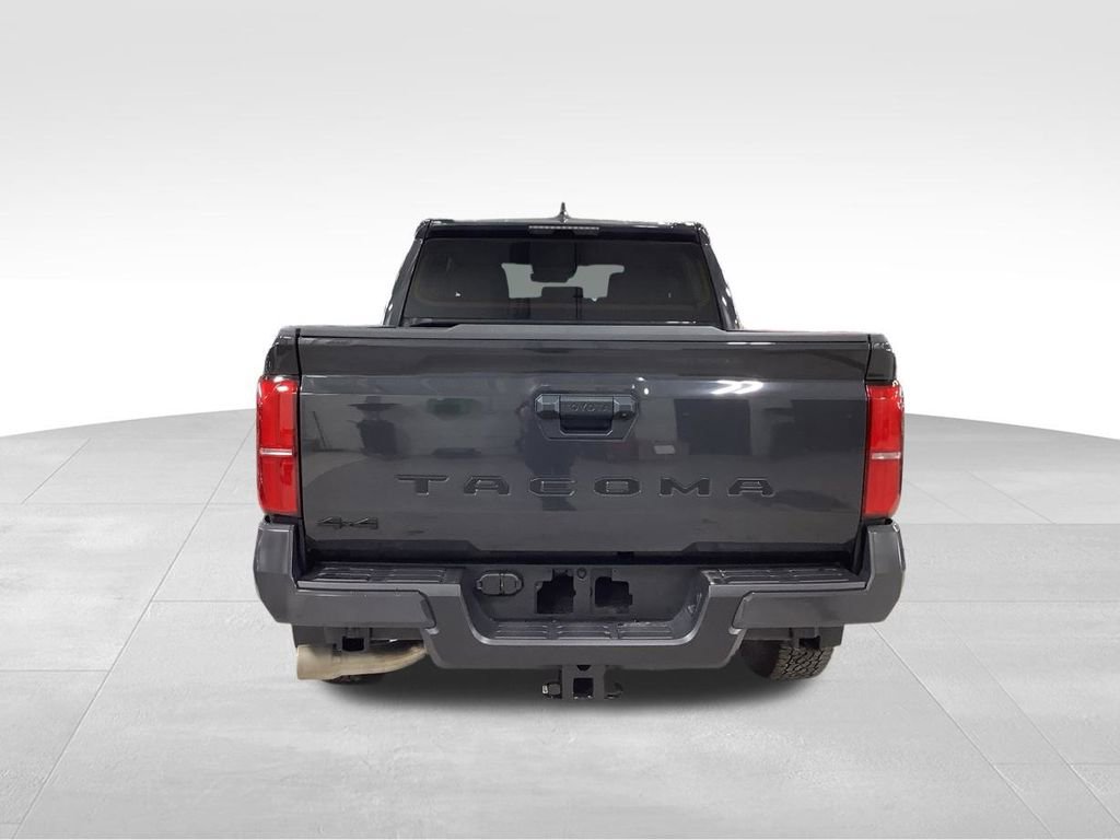 Used 2024 Toyota Tacoma TRD Off-Road AWD/4WD image 31