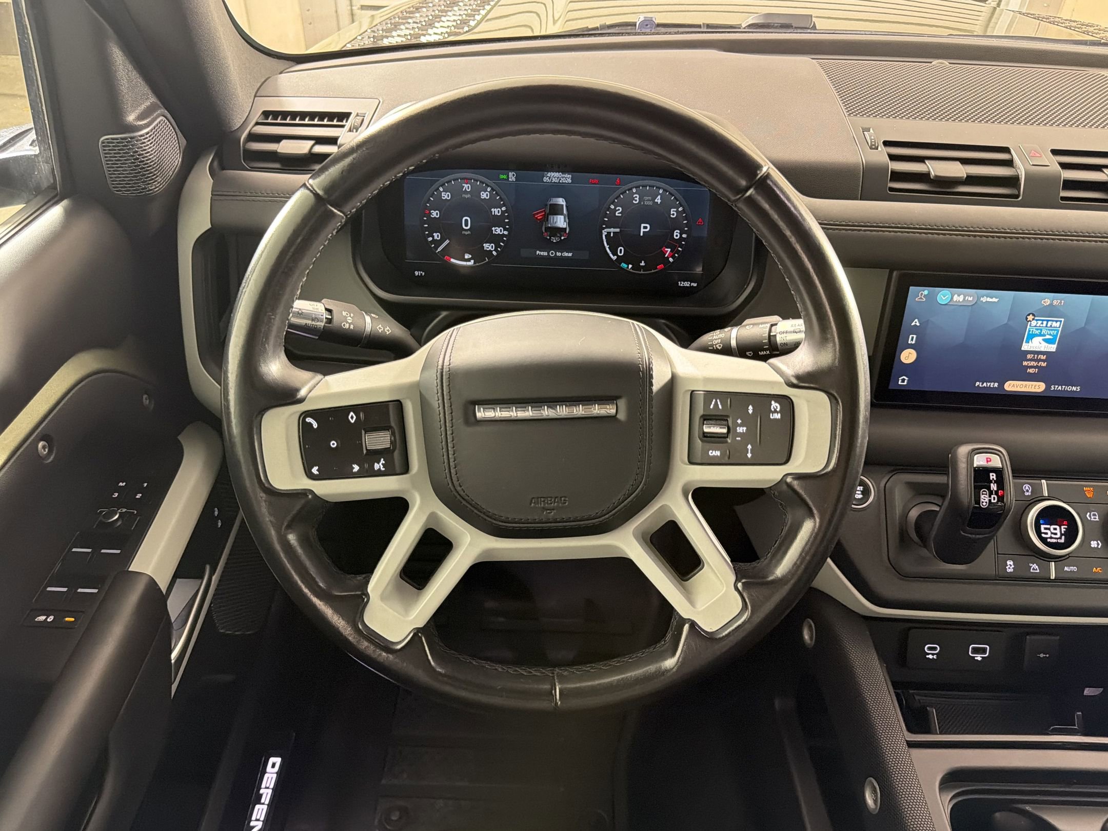 Used 2022 Land Rover Defender 110 X-Dynamic HSE AWD/4WD image 25