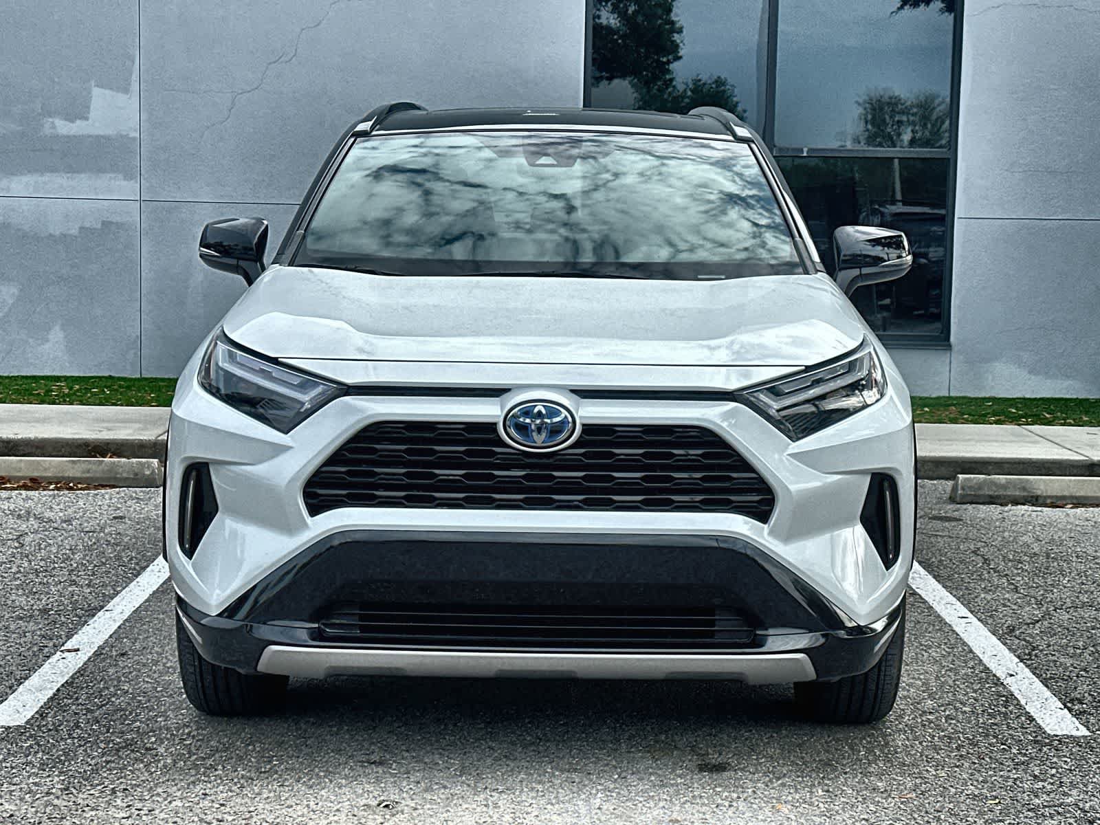 Used 2023 Toyota RAV4 XSE AWD/4WD image 12