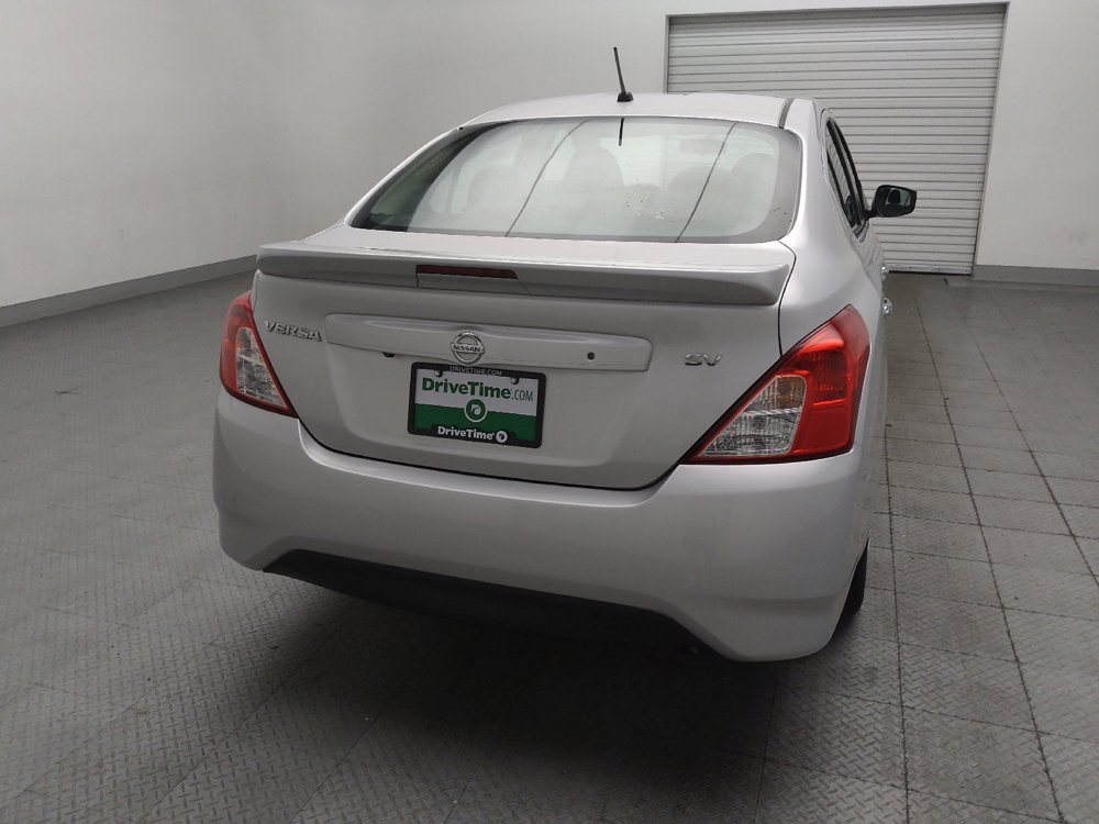 Used 2019 Nissan Versa SV FWD image 7
