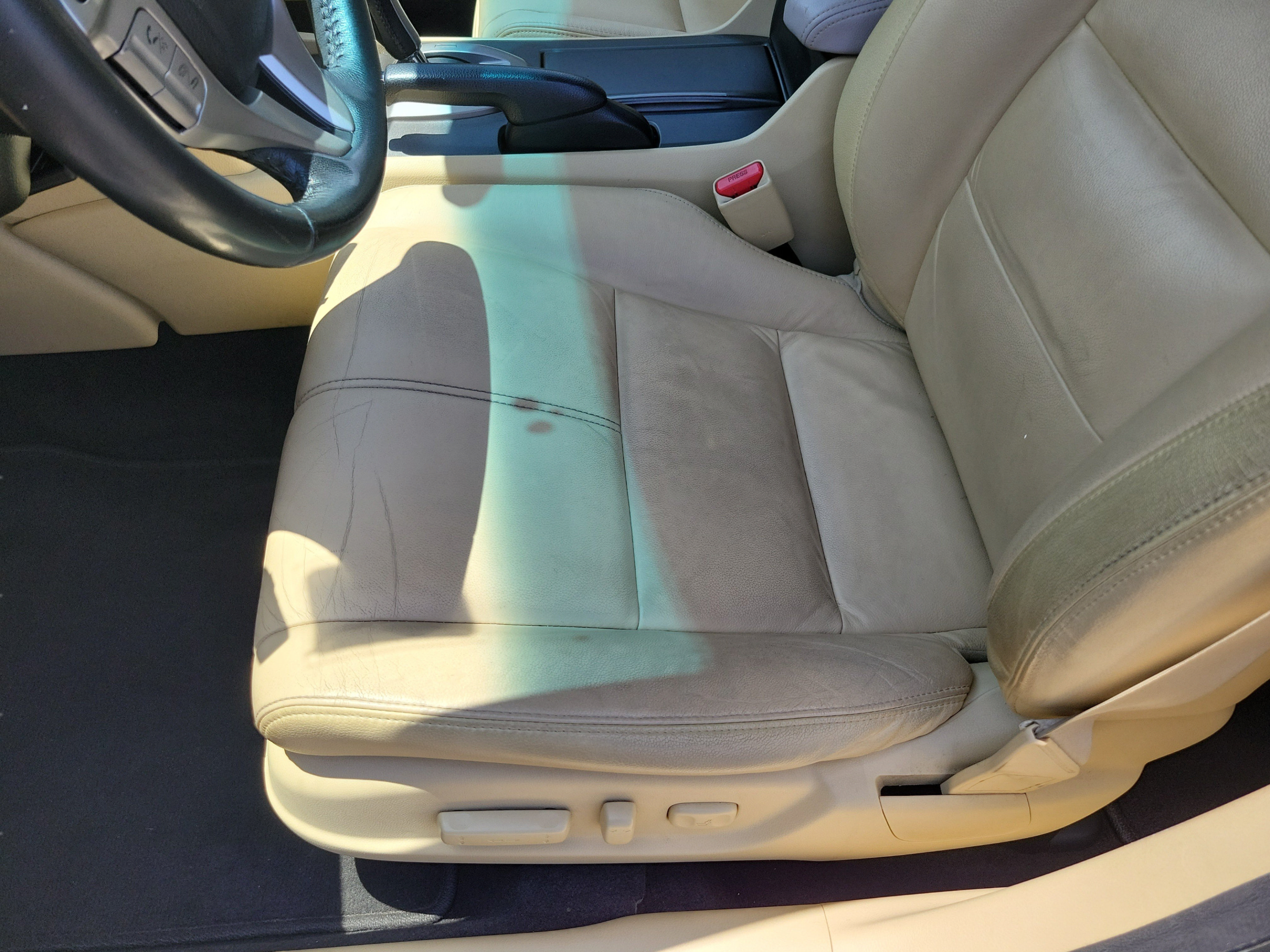Used 2010 Honda Crosstour EX-L image 26