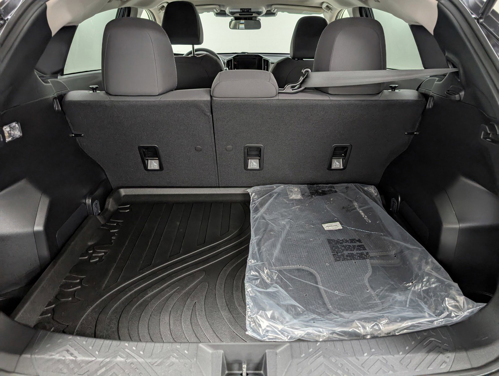 Certified 2025 Subaru Crosstrek 2.0i Premium image 22