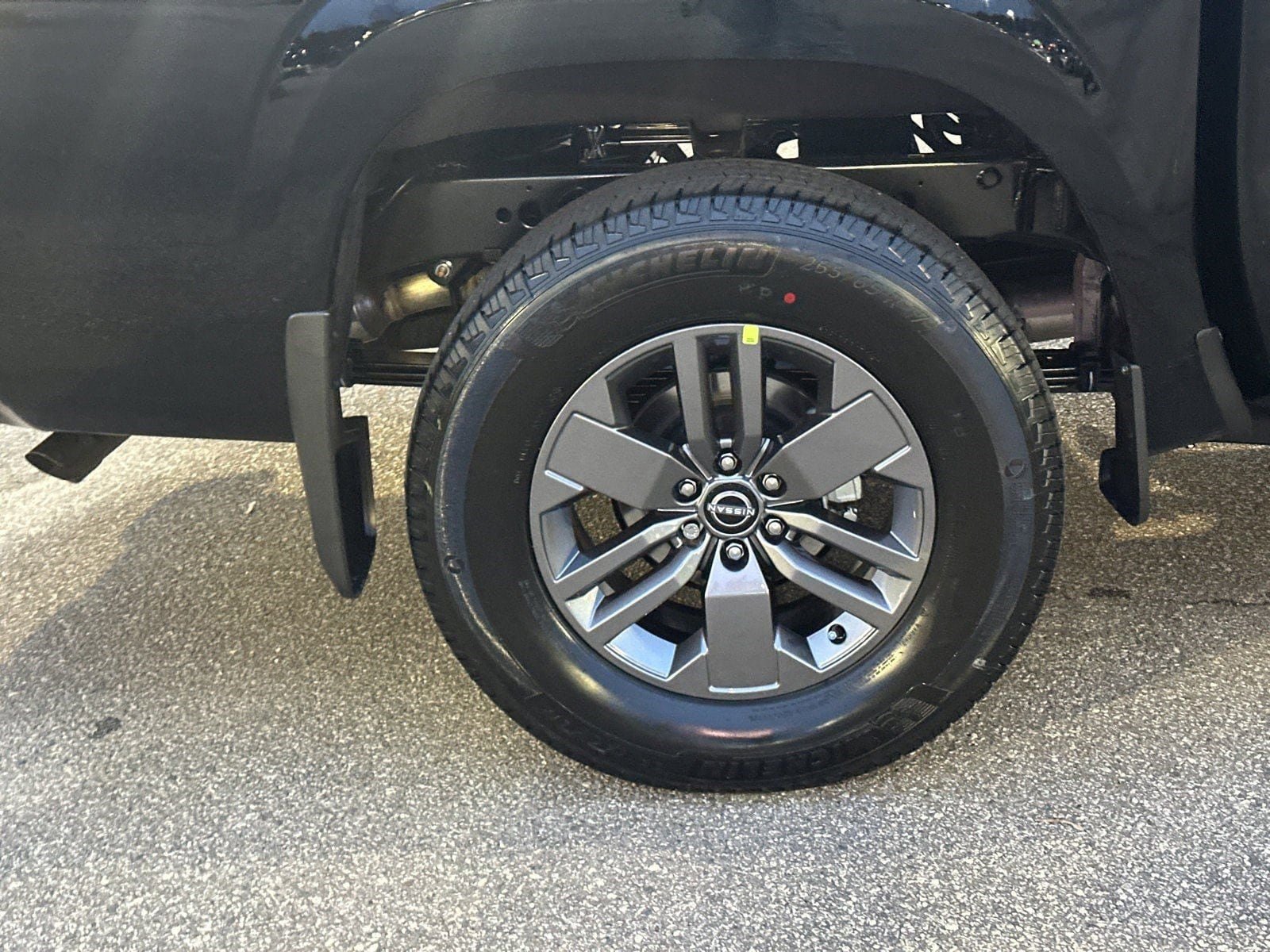 New 2026 Nissan Frontier SV w/ All-Weather Content Package AWD/4WD image 17