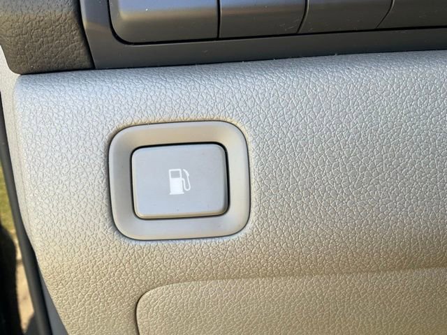 Certified 2017 Kia Sedona EX image 32