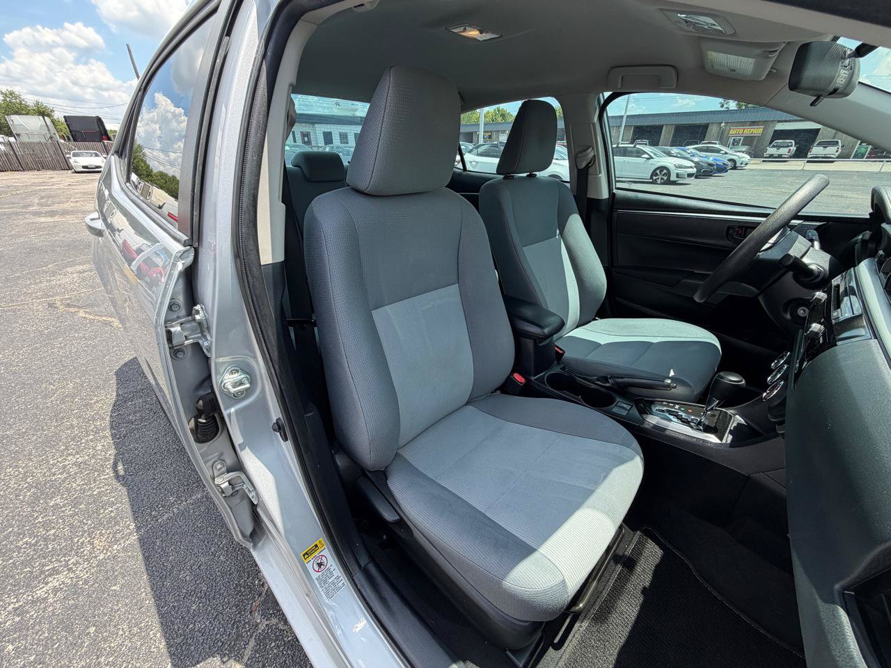 Used 2014 Toyota Corolla L FWD image 14
