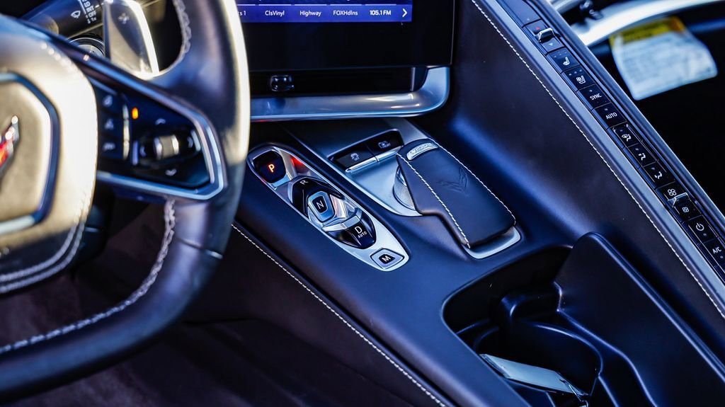 Used 2024 Chevrolet Corvette Stingray Premium Cpe w/ Z51 Performance Package image 21