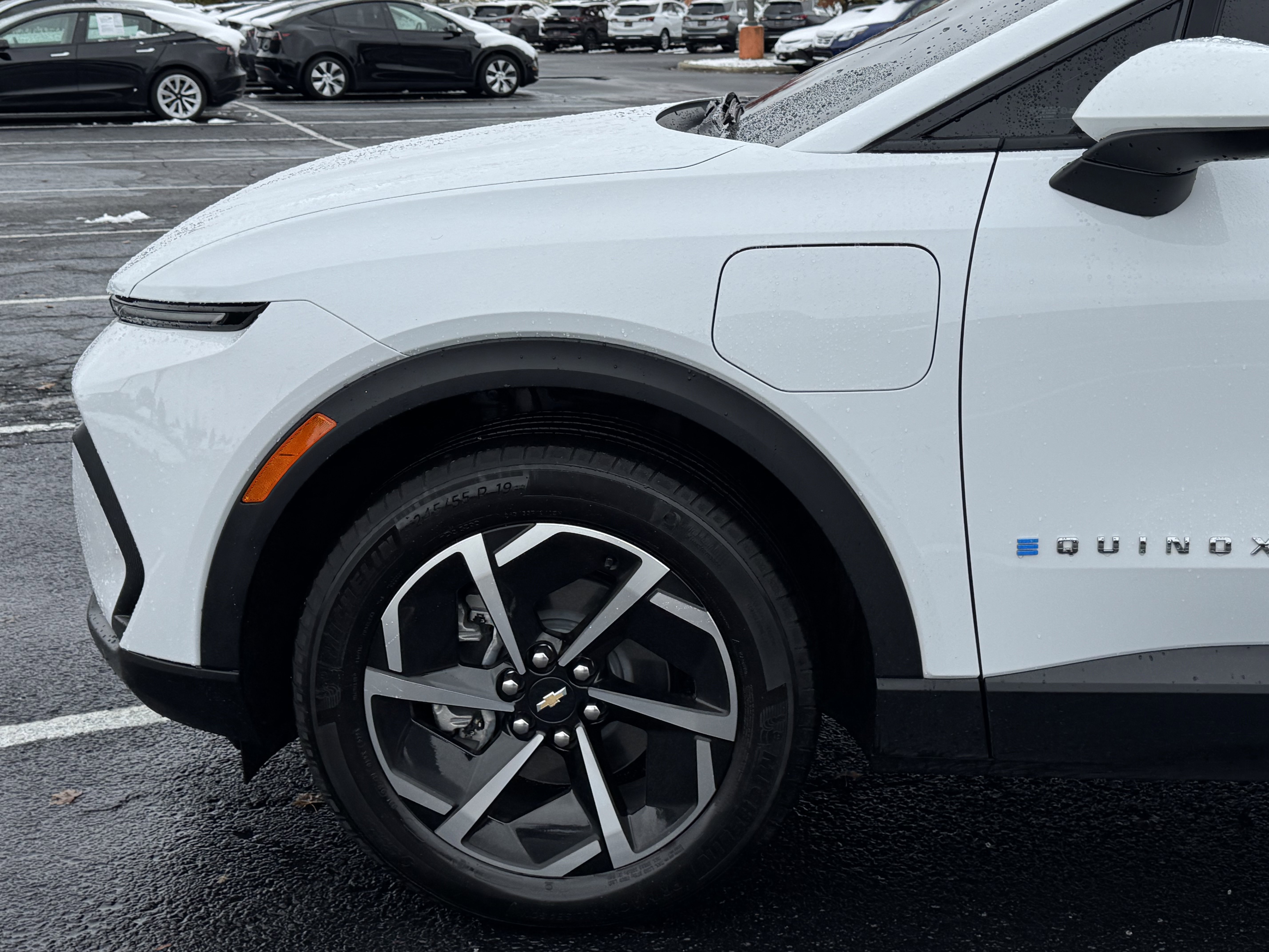 Used 2025 Chevrolet Equinox EV LT image 36