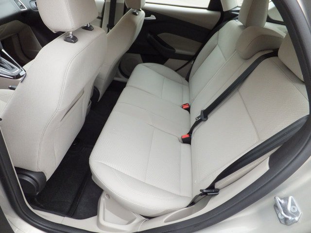 Used 2015 Ford Focus Electric Hatchback FWD image 16