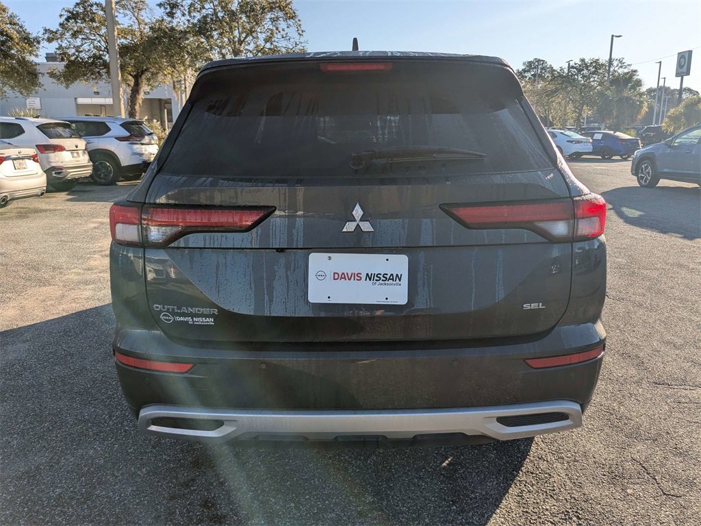 Used 2024 Mitsubishi Outlander SEL image 5