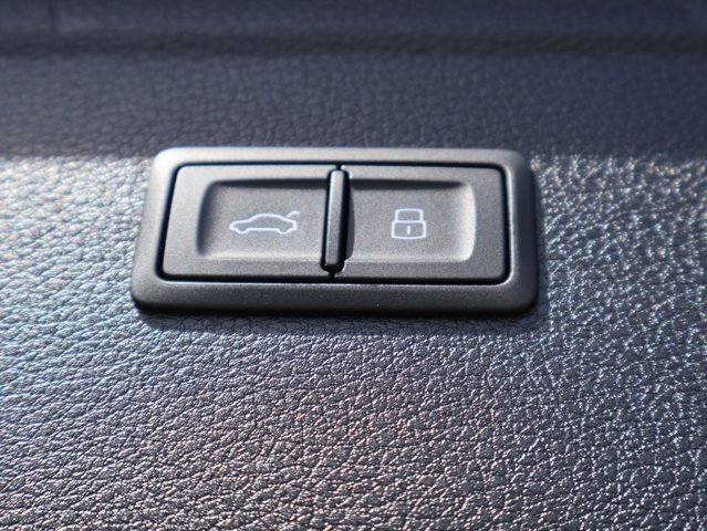 Used 2023 Audi Q5 2.0T Premium Plus AWD/4WD image 7